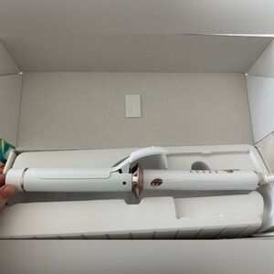T3 - Curling Iron